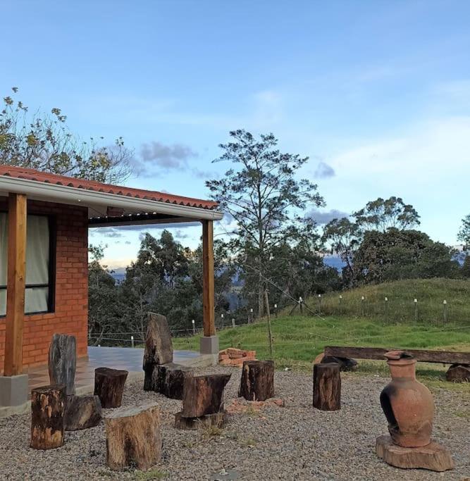 Hermosa Casa Campestre Moderna "Rancho La Marina" Chiquinquira  Exterior photo